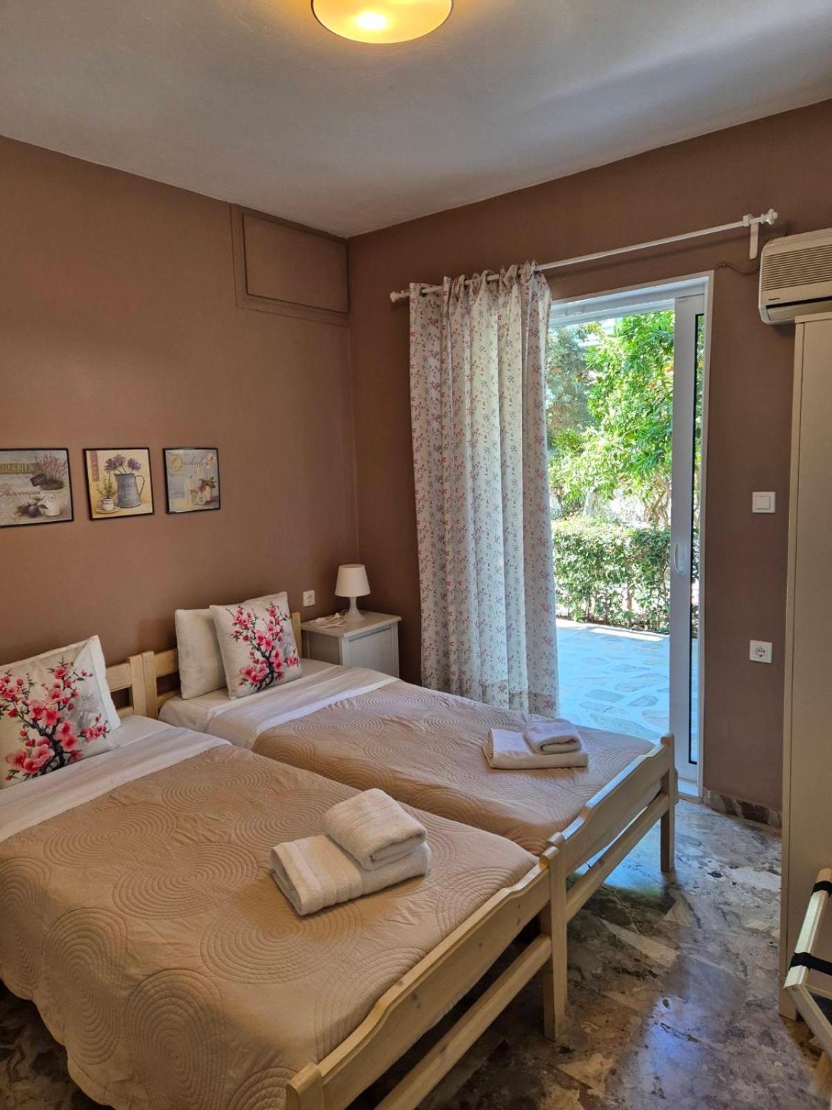 Drossinos Studios Poros Town Ngoại thất bức ảnh