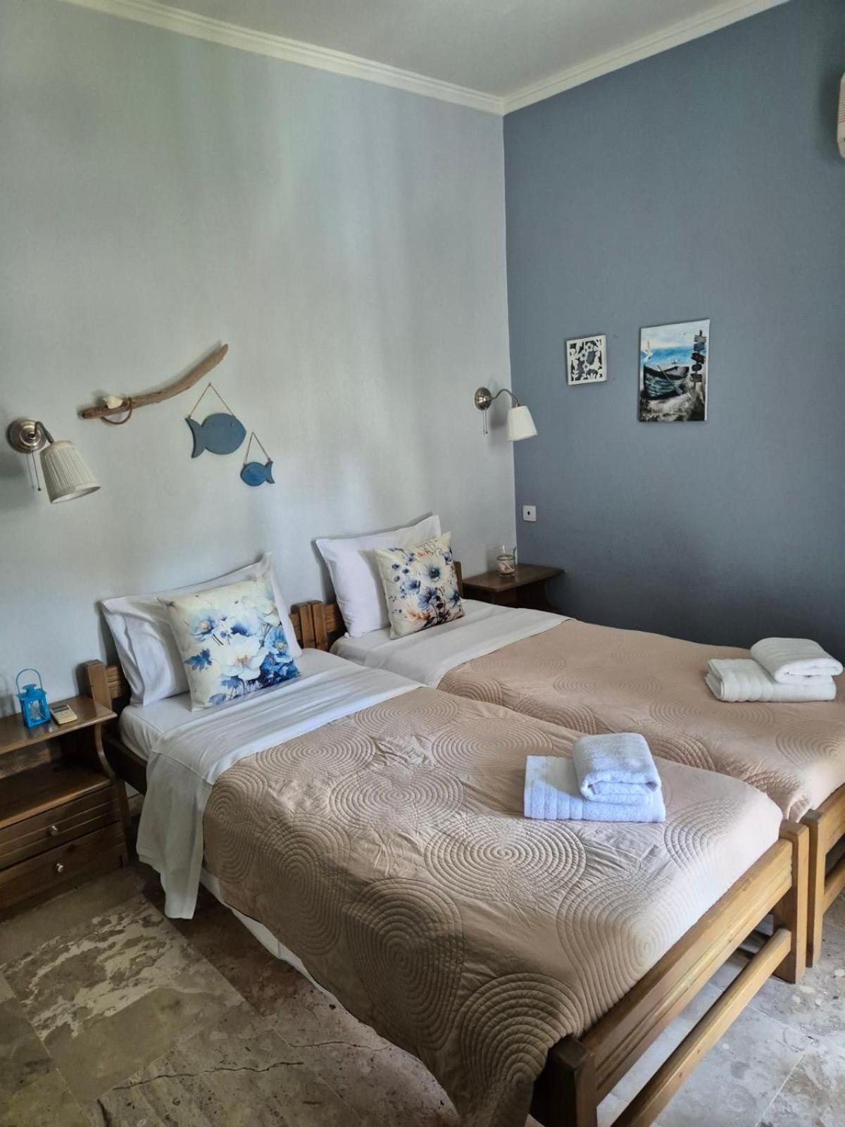 Drossinos Studios Poros Town Ngoại thất bức ảnh