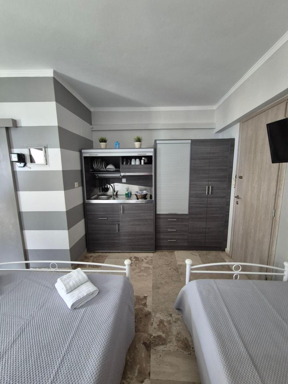 Drossinos Studios Poros Town Ngoại thất bức ảnh